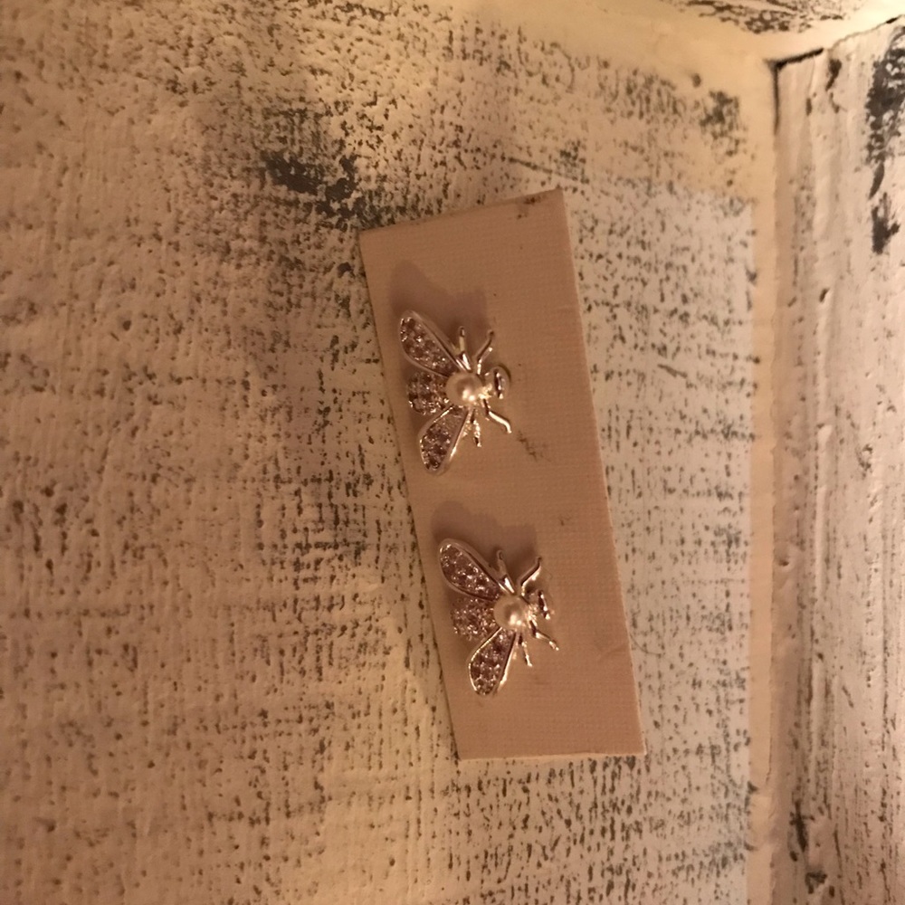 Bee earrings